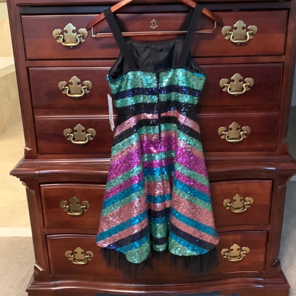 Rare Editions semi-formal dress.  Completely sequined with exposed back zipper - Picture 2 of 3